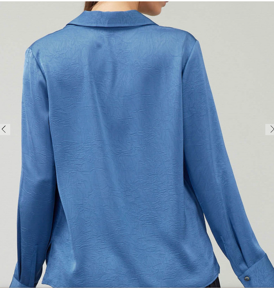 Long Sleeve Split Neck Spread Collar Blouse