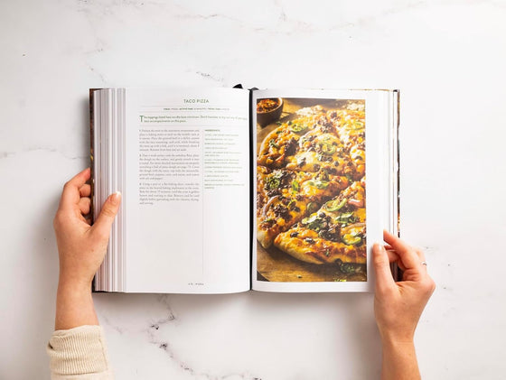 Pizza: The Ultimate Cookbook HC