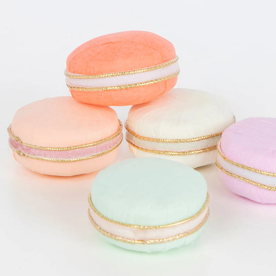 Laduree Paris Macaron Surprise Balls